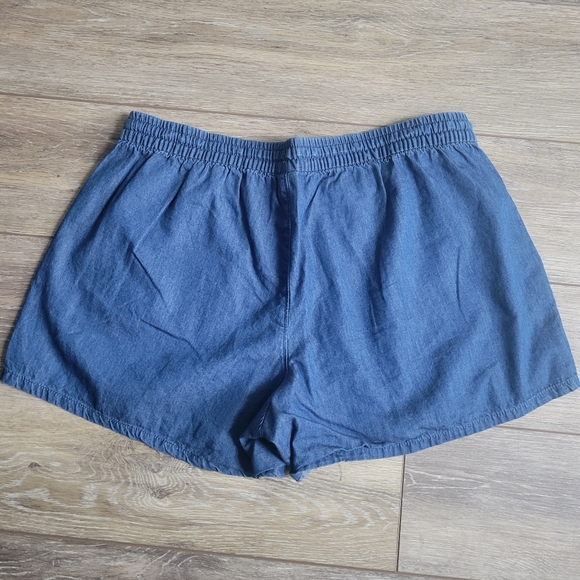 Chambray Shorts - Picture 2 of 3